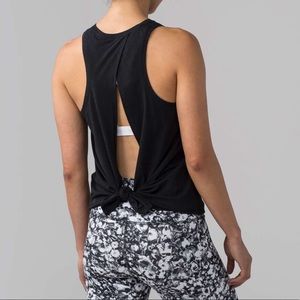 lululemon All Tied Up Tank • Black • 4 • NWT